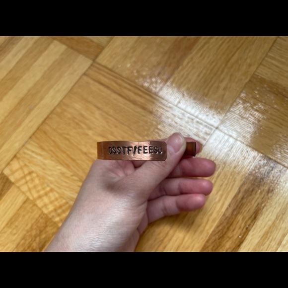 New - Dragonfly Design Studio - Human Rights Matter branded copper cuff - Picture 3 of 4